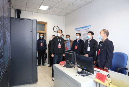 邢顺峰检查我市2023年上半年中小学教师资格考试(笔试)工作